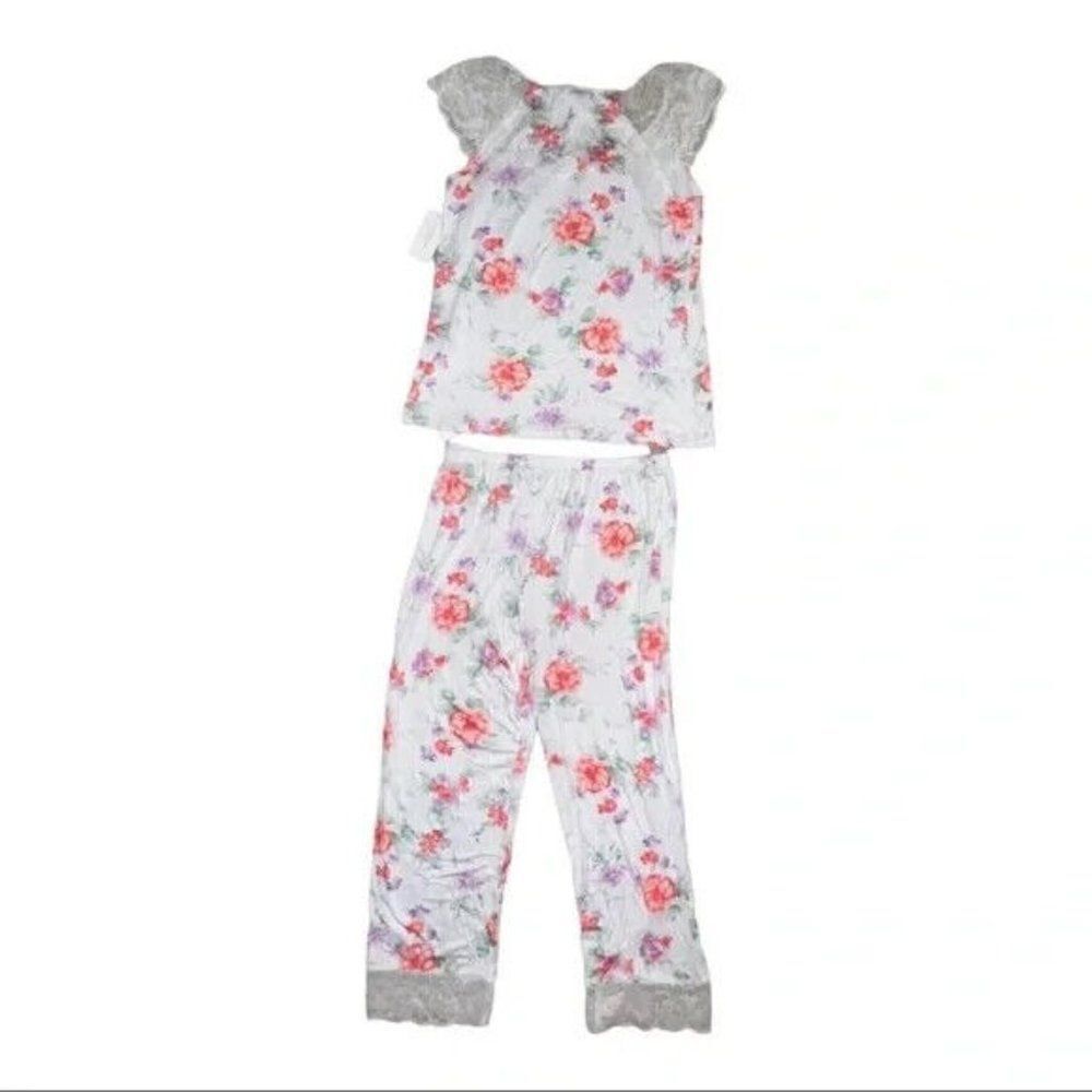 Charter Club White Blossoms Lace Short Sleeve PJ Set Extra Small NWT - Picture 3 of 6